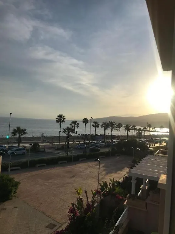 Apartamento 5 EN PRIMERA LÍNEA DE PLAYA CON VISTAS AL MAR Almería